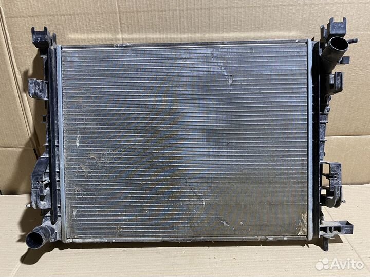Радиатор Renault Logan 2 Kaptur Duster 214105731R