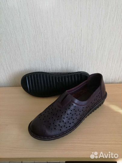 Туфли новые 39-40