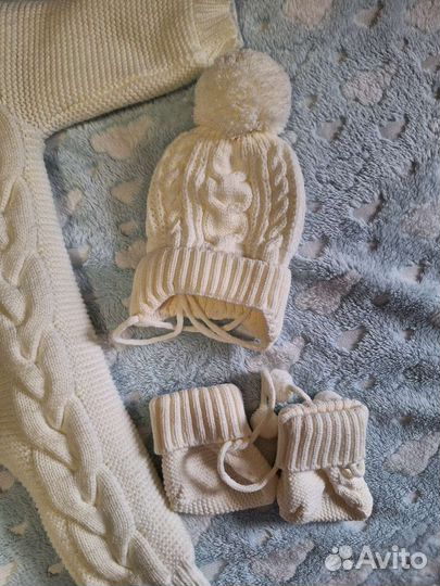 Вязаный комплект на малыша утепленный