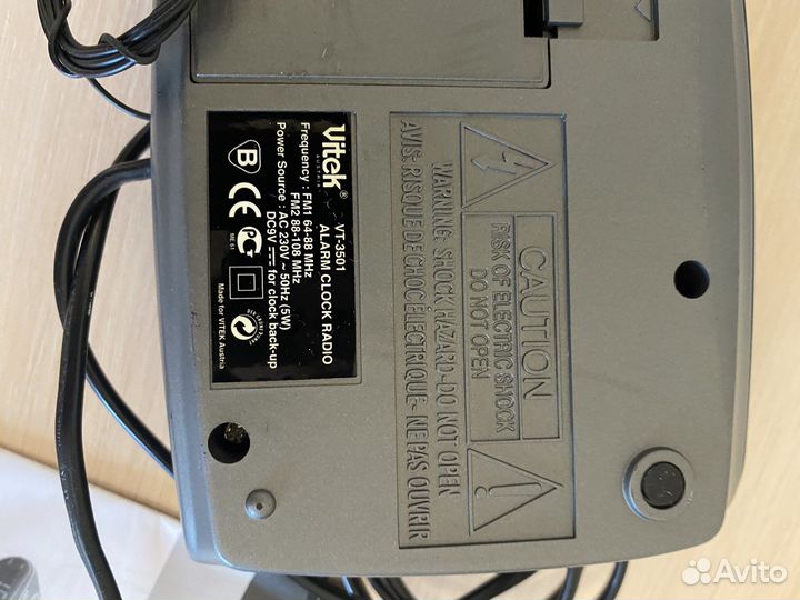 Радиочасы vitek