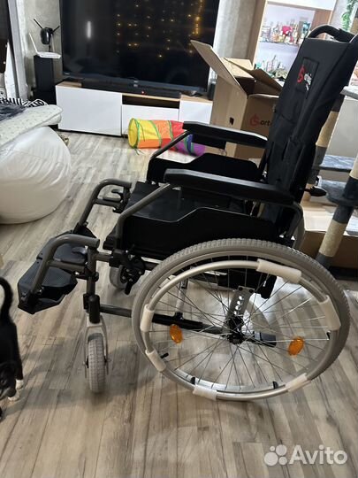 Новая инвалидная коляска