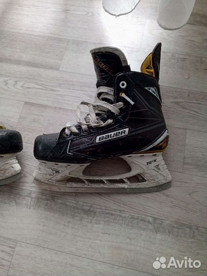 Хоккейные коньки bauer