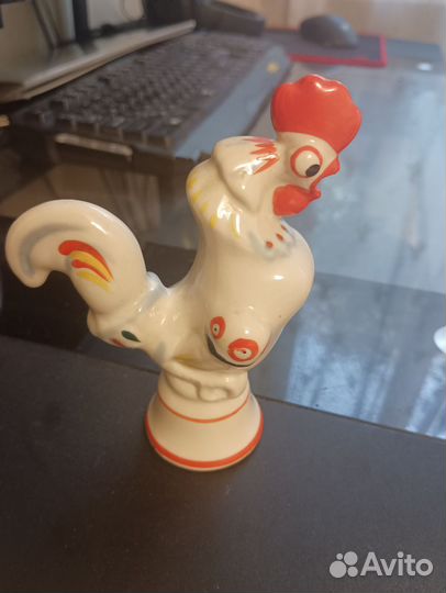 Статуэтка петушок