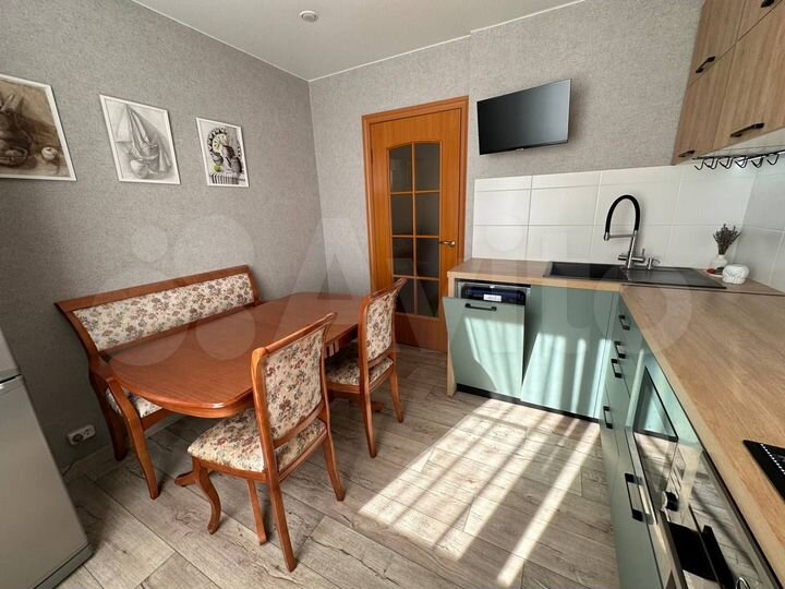 4-к. квартира, 96,8 м², 2/9 эт.