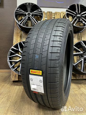 Pirelli P Zero 305/30 R20 103Y