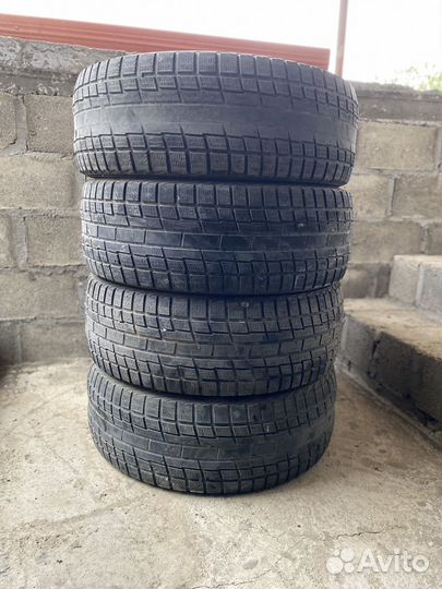 Yokohama LT Radial 215 24.5/8.5 R7 200F