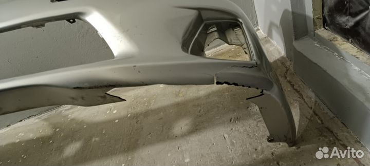 Бампер Toyota Corolla E150 рестайлинг