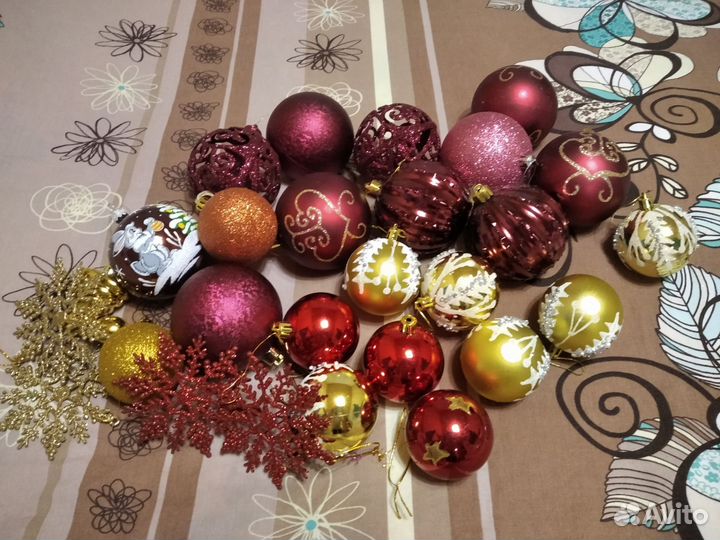 Елочные игрушки