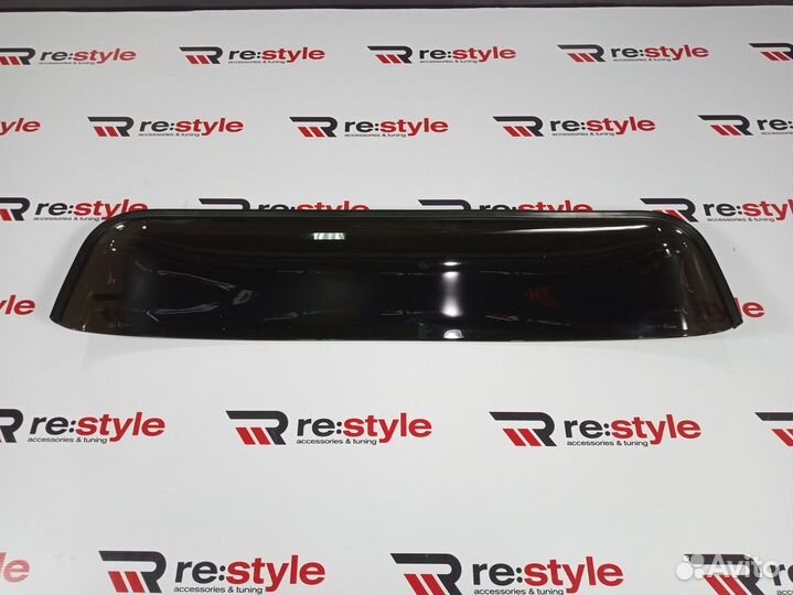 Дeфлектор люка Lexus LX570 R696