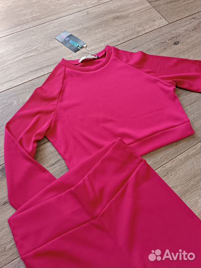 Спортивный комплект женский новый