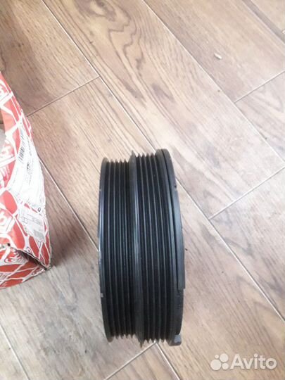 Шкиф ременный коленчатого вала бмв/ BMW