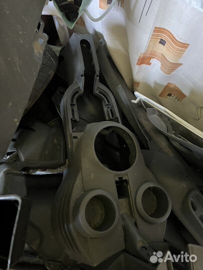 Пластик салона mitsubishi colt