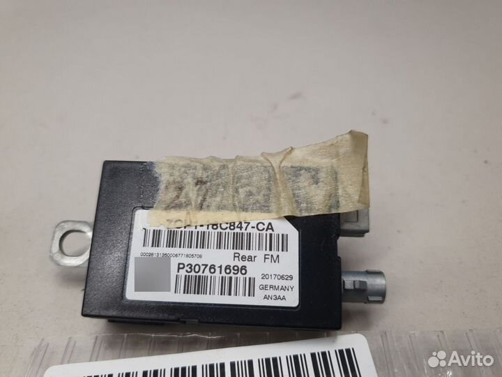 Антенна Volvo V40 (V40 Cross Country) 2012