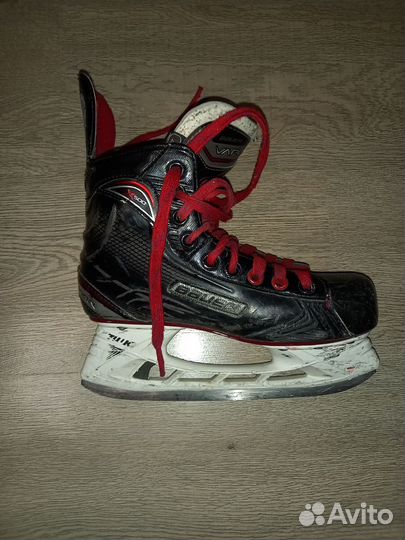Хоккейные коньки bauer