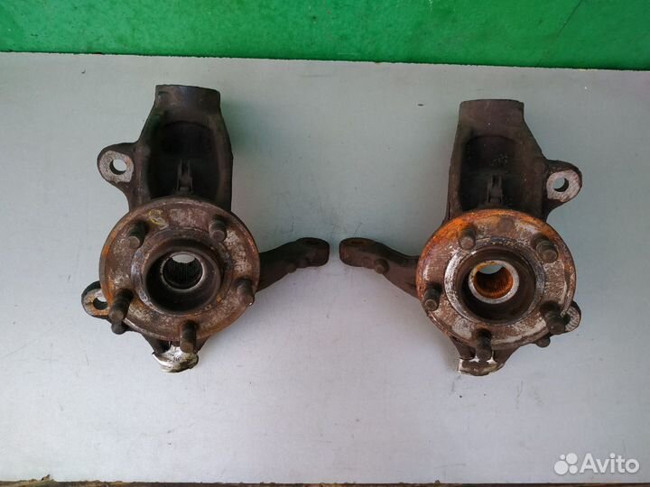 Кулак передний со ступицей Ford Galaxy S-Max