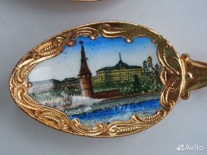 Декоративные ложки с видами Москвы, металл эмаль