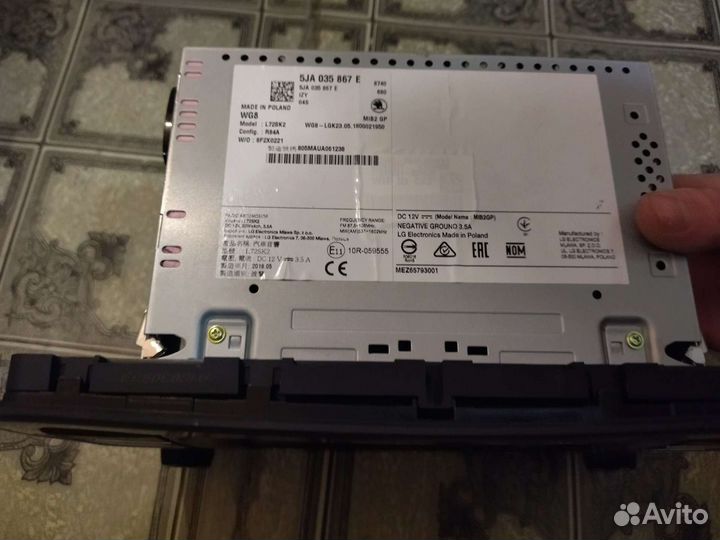 Продам автомагнитолу Skoda rapid swing 3