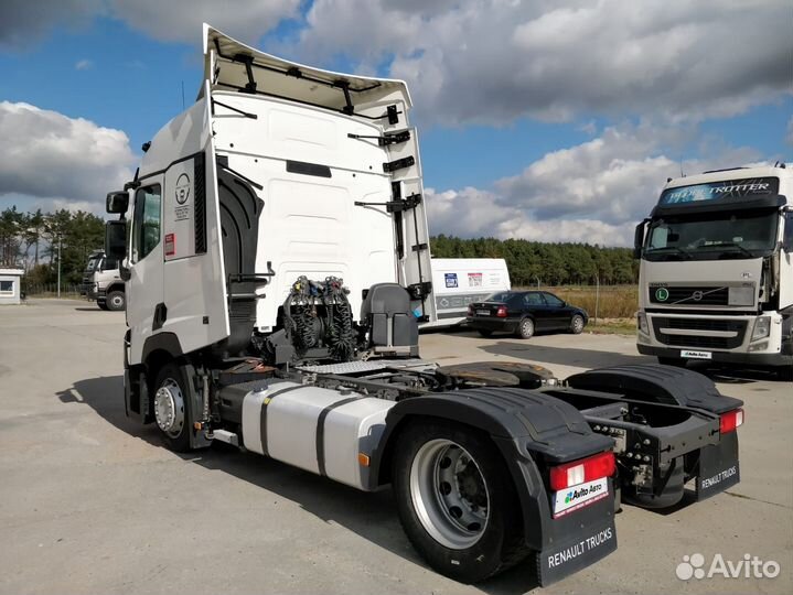 Renault T-Series, 2015