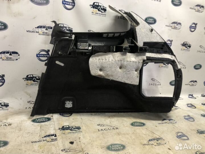 Обшивка багажника левая Volvo XC60