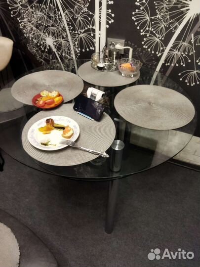 Кухонный стол