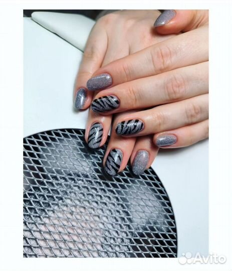 Маникюр и педикюр