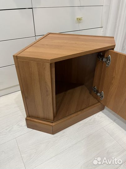Тумба угловая