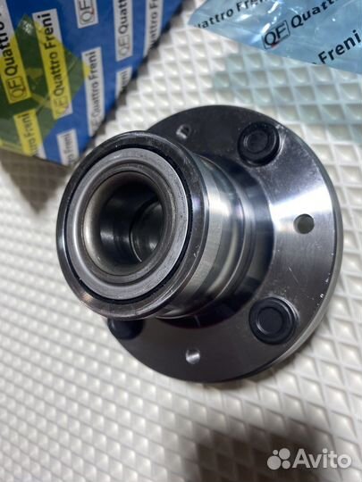 Задняя ступица mitsubishi carisma 4x100 новая