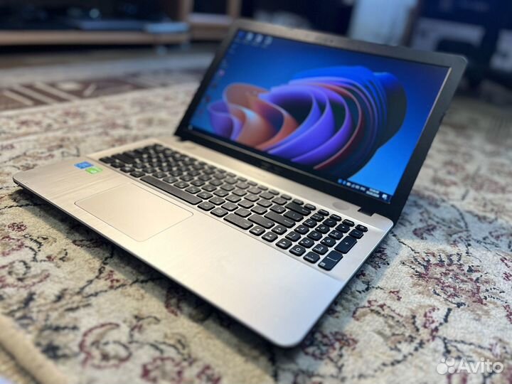 Мощный Ноутбук asus 4ядра/GeForce 810m/500гб