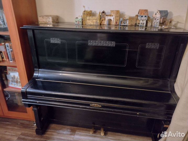 Антикварное Пианино
