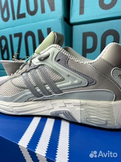 Кроссовки Adidas Responce 42,5 оригинальные