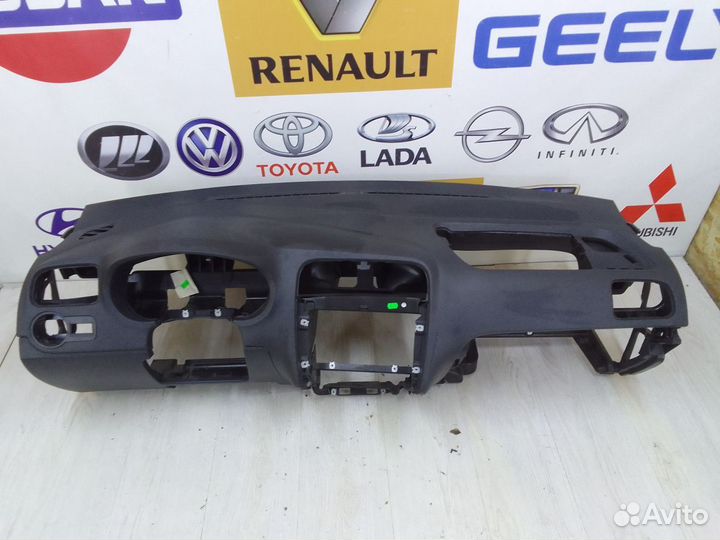 Торпеда Торпедо Панель приборов салона Volkswagen