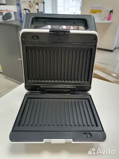 Вафельница-бутербродница Kitfort KT-1638