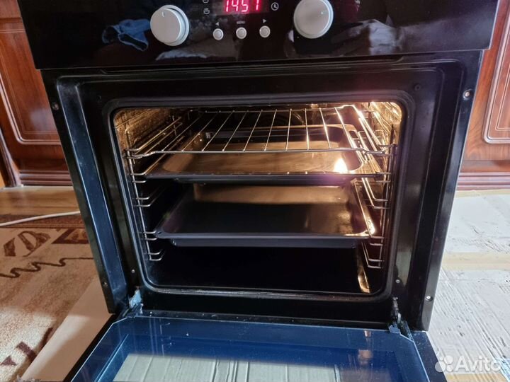 Духовой шкаф