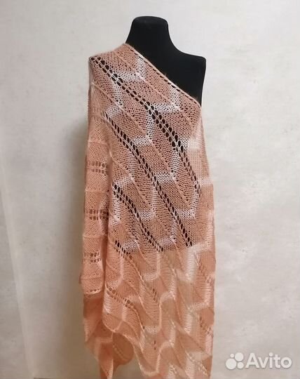 Палантин вязаный