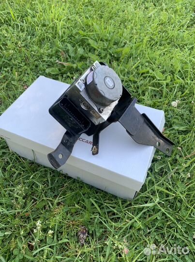 Блок авs Mitsubishi Outlander 3