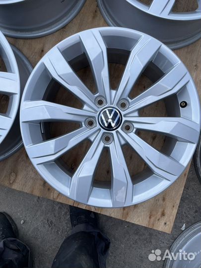 Диски литые volkswagen r17 оригинал