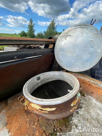 Бочка алюминиевая из под молока