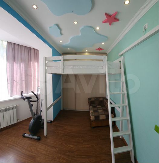 2-к. квартира, 60 м², 2/12 эт.