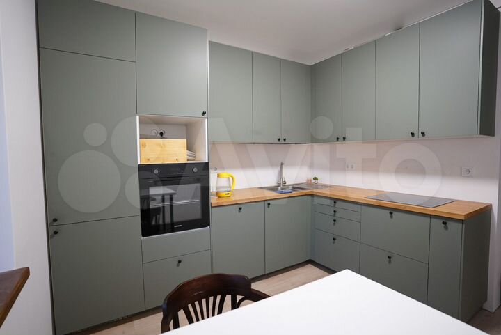 2-к. квартира, 60 м², 6/17 эт.