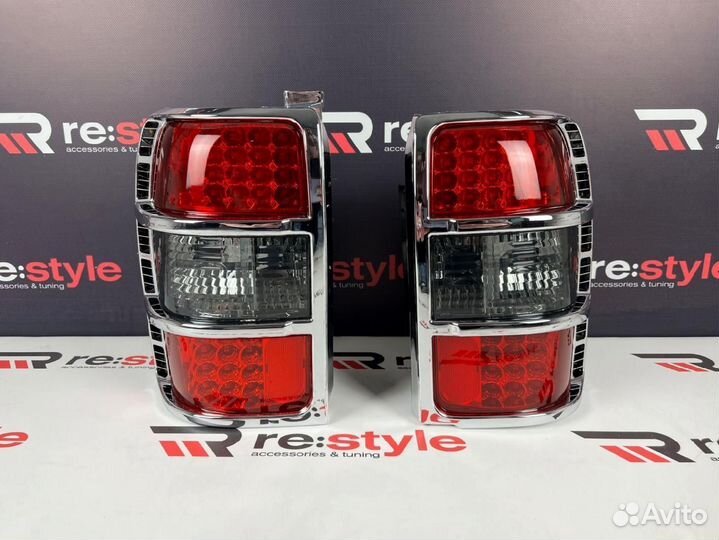 Стопы Mitsubishi Pajero 32 Красно-черные S1820