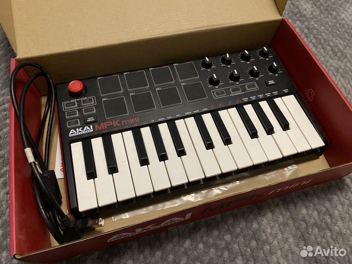 Клавиатура Akai MPK Mini
