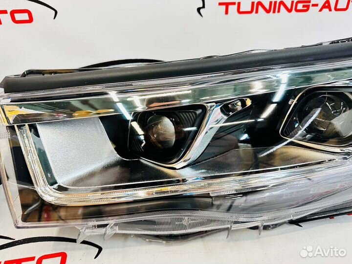 Фары Toyota Highlander (XU 50 ) H7998