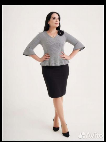 Платье красивое офисное 46- 48р