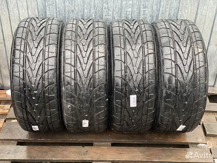 Forceum Hexa 235/30 R20 88Y