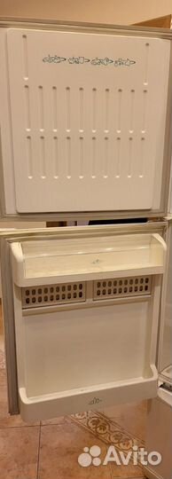 Холодильник Stinol