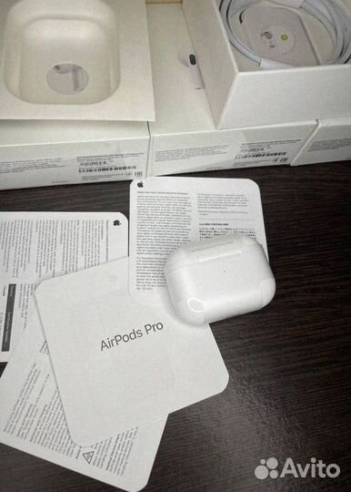 AirPods Pro 2: Ваш звуковой компаньон