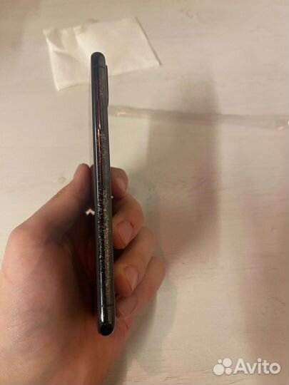 iPhone X, 64 ГБ