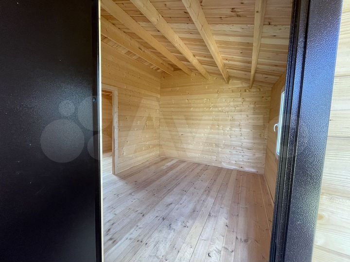 Дом 36 м² на участке 6 сот.