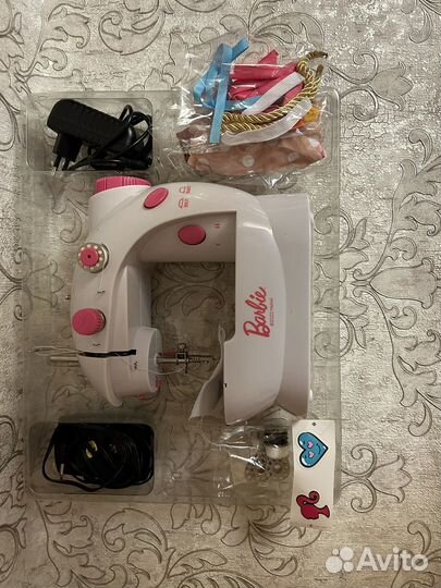 Детская швейная машинка Barbie