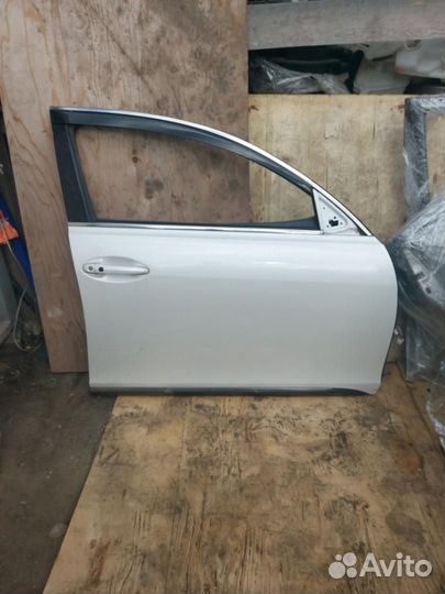 Дверь передняя правая Lexus GS 3 рест. URS190